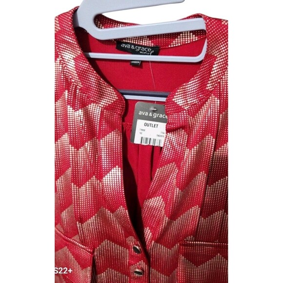 Ava & Grace Women’s New Blouse Size 1X  Red Gold 3/4 Sleeves Silver Buttons - Picture 3 of 5